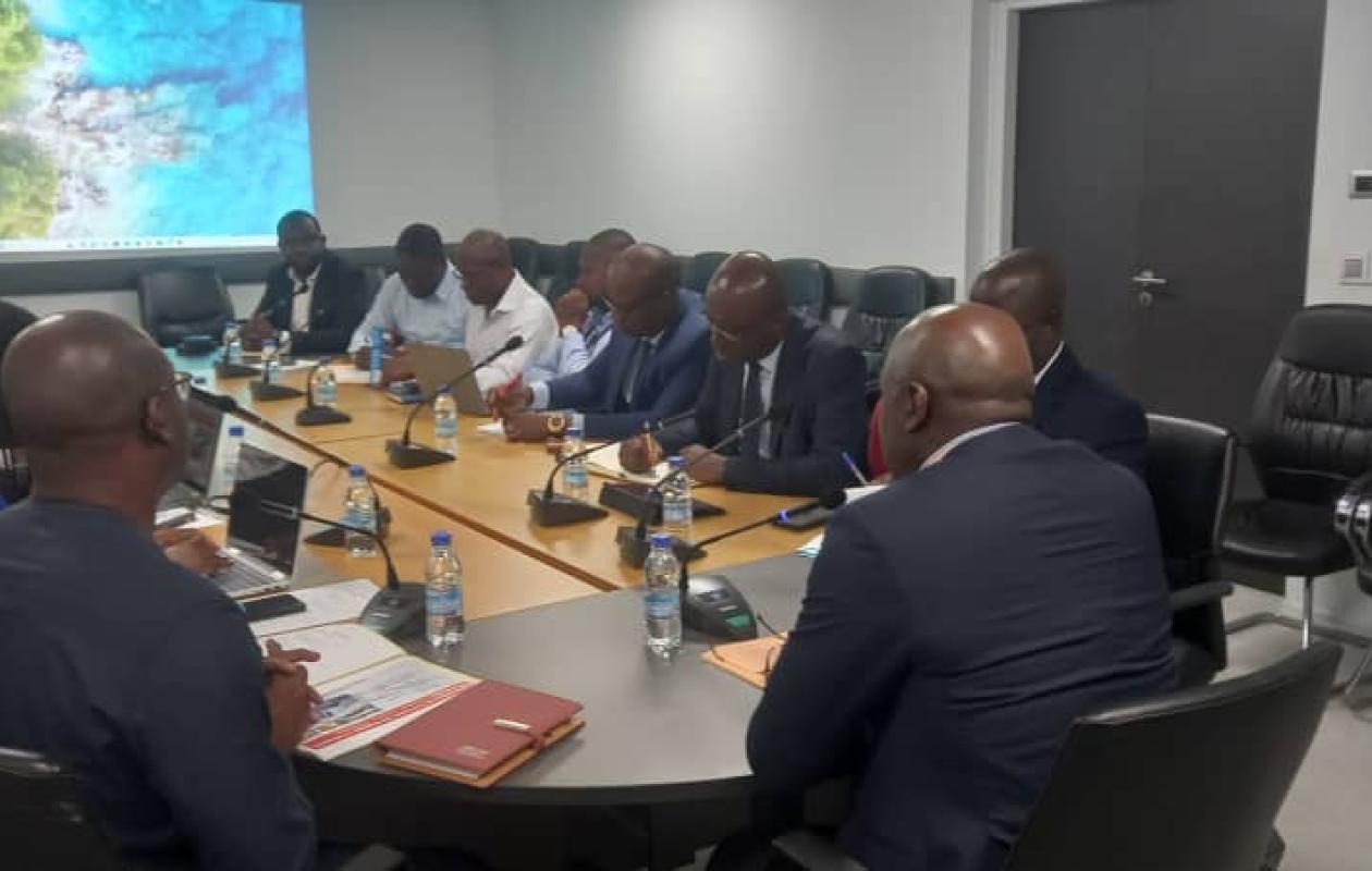 Aéroport d’Abidjan : Le Ministère des Transports tape du poing sur la table pour la gestion des bagages