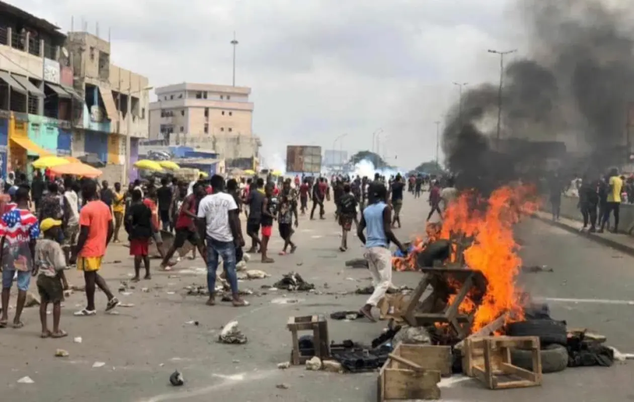 Côte d'Ivoire: un mort dans une manifestation contre le pouvoir