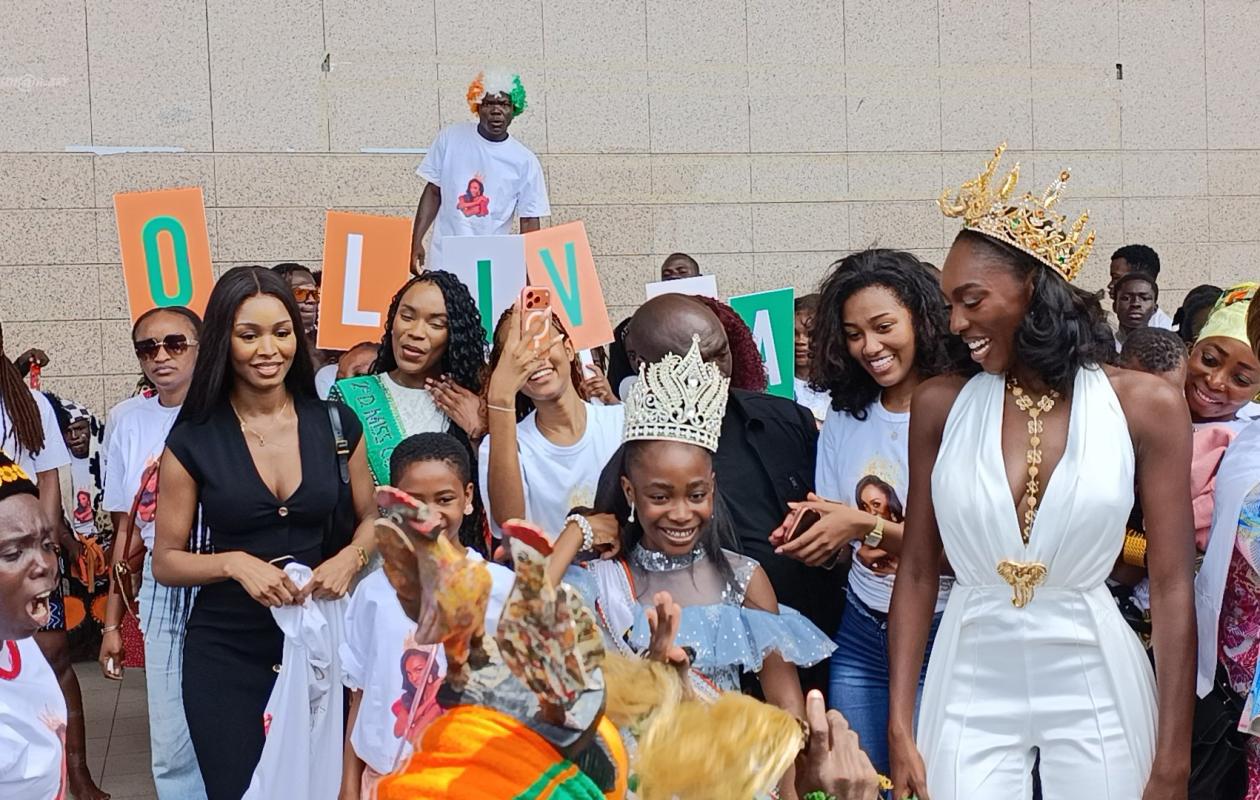 Olivia Yacé quitte Abidjan pour participer à la 74e édition de Miss Univers prévue le 21 novembre prochain en Thaïlande