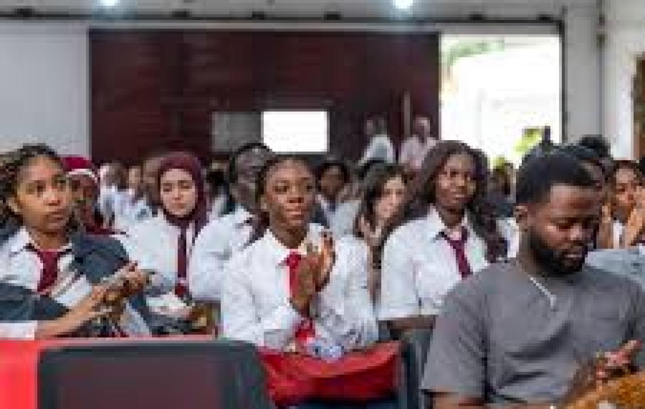 Fraude sur diplômes : L'Ordre des Architectes dénonce les formations en architecture non reconnues.