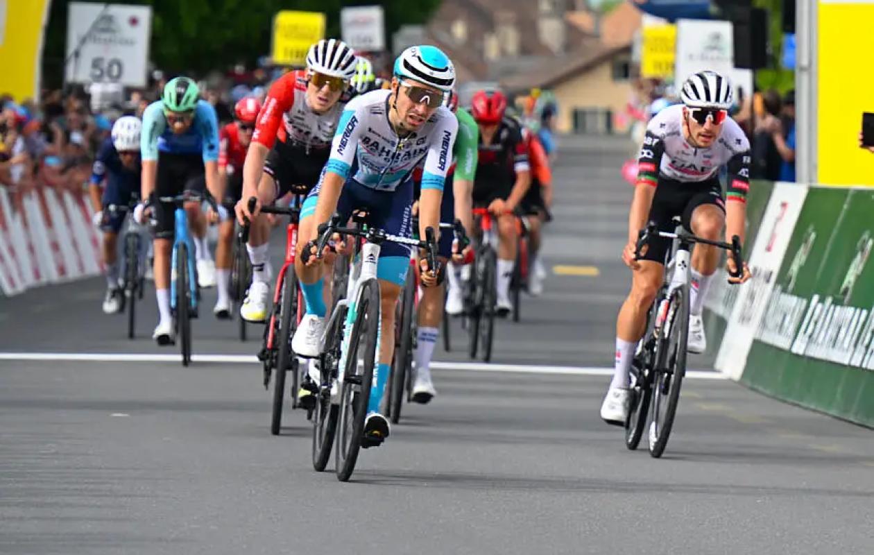 Lenny Martinez s’impose en solitaire à la Japan Cup