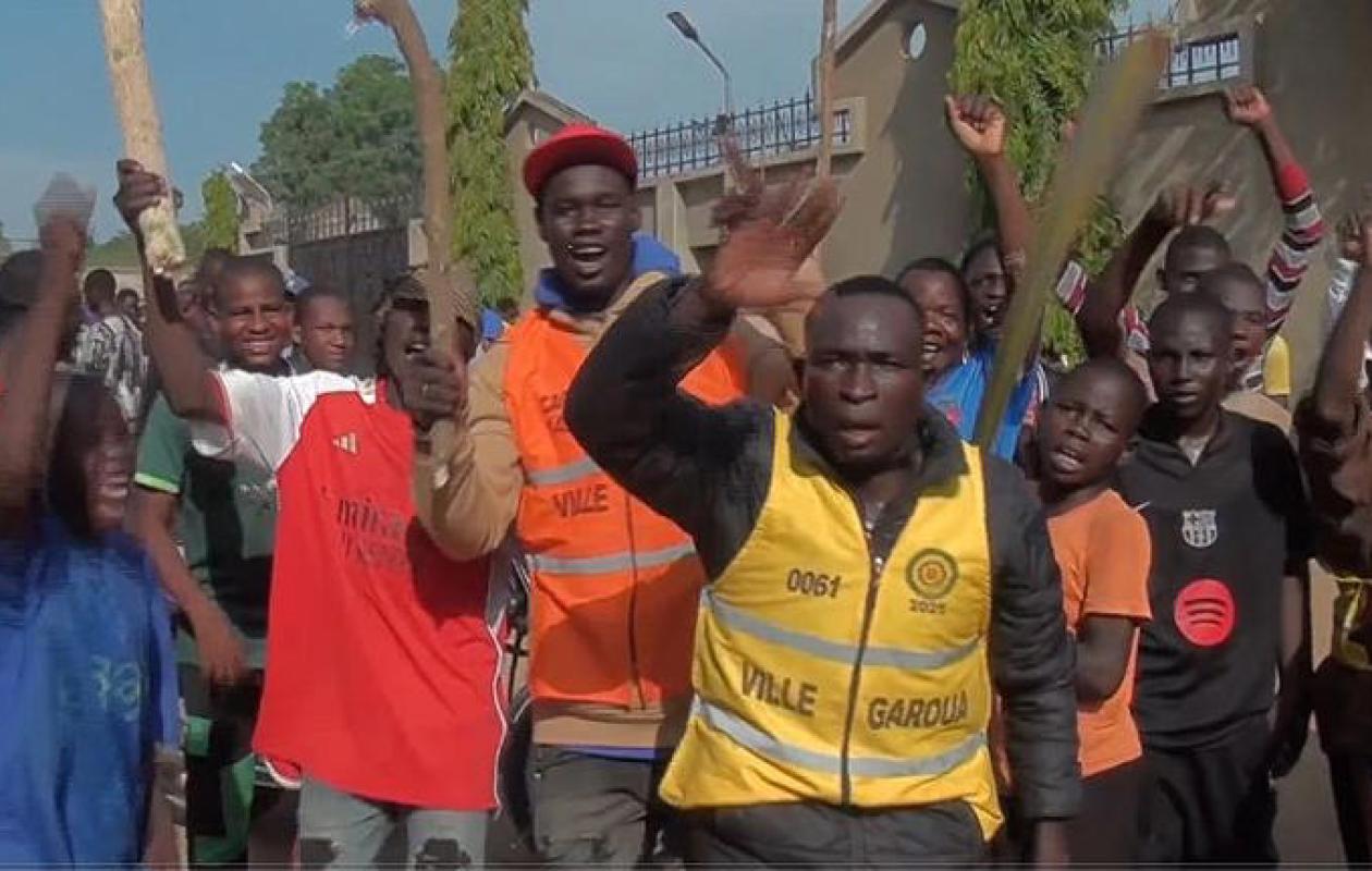 Cameroun : des habitants de Garoua protègent le domicile d'Issa Tchiroma
