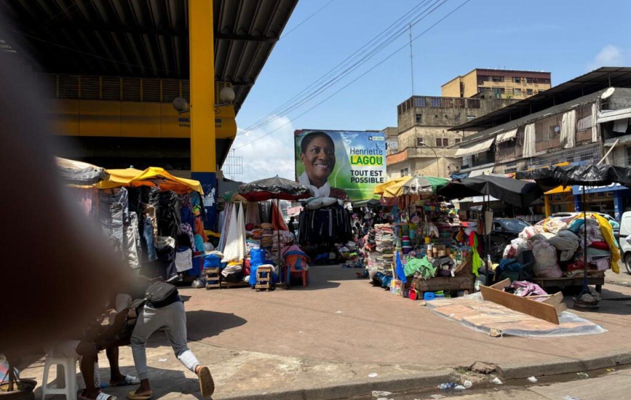 Veille de la présidentielle : les supermarchés pris d'assaut par les Ivoiriens prévoyants