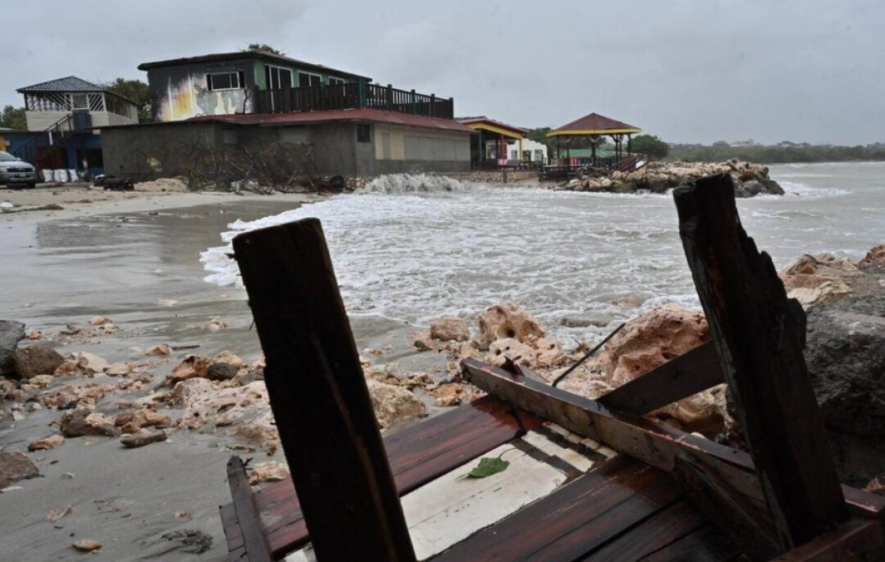 Déjà trois morts en Jamaïque à l’approche de l'ouragan Melissa
