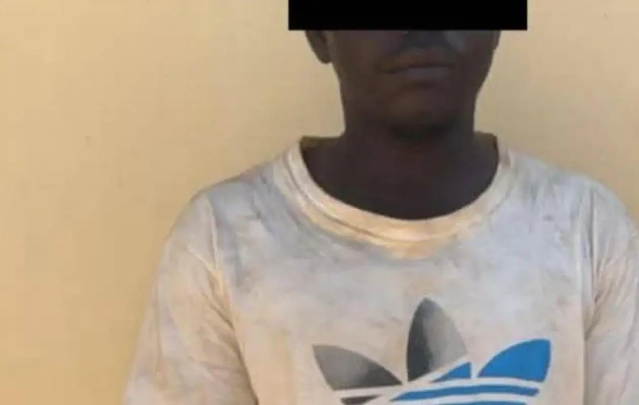 Côte d’Ivoire : Le « faux bon samaritain » de la gare de Korhogo arrêté par la BRI pour viols et vols