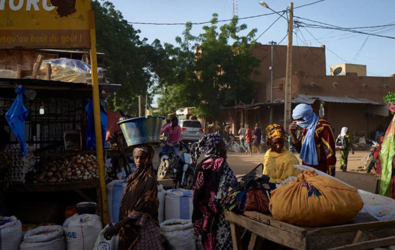 MALI : Nous vivons un supplice » : Nioro du Sahel, ville malienne, étouffée par le blocus jihadiste du JNIM