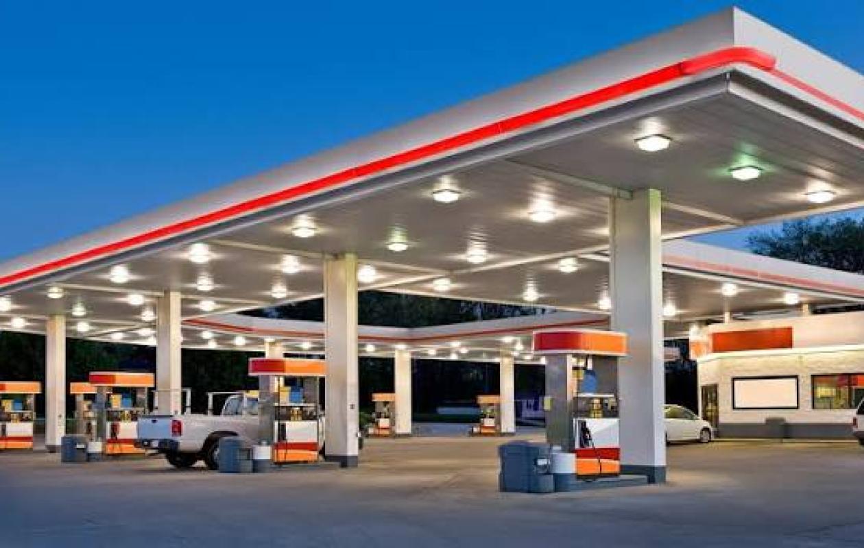 Prix du carburant : le super en baisse, le gasoil stable