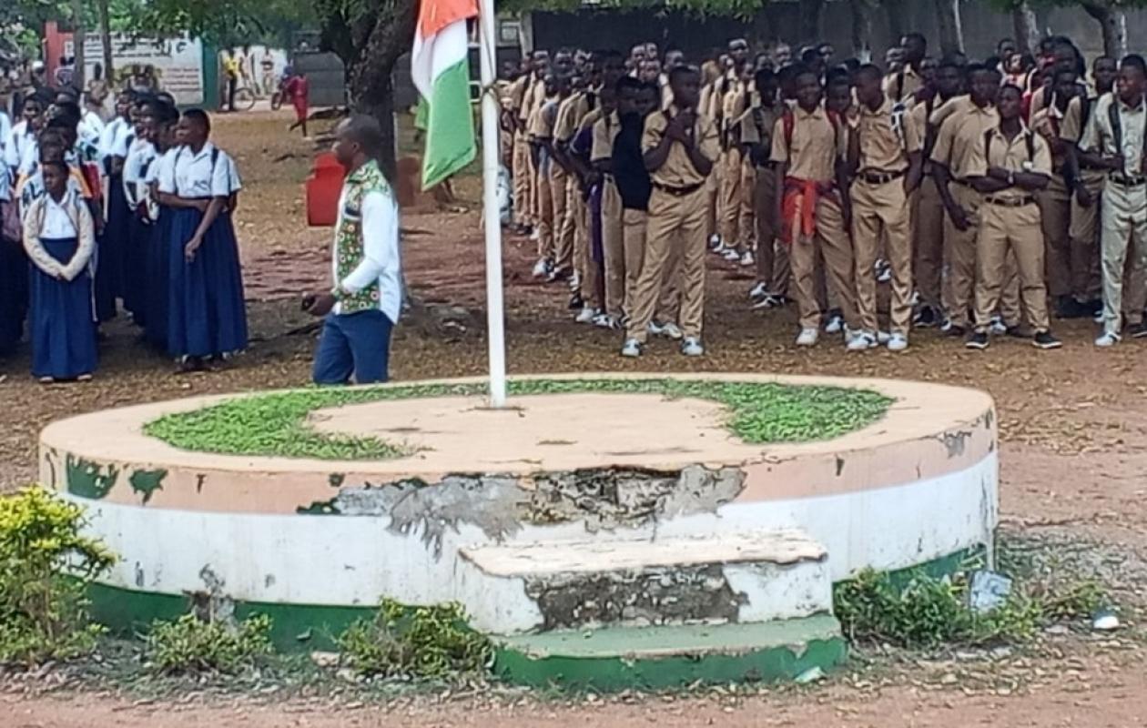 Côte d'Ivoire : Émotion et recueillement au lycée d'Agnibilékrou après le décès de deux élèves dans un incendie