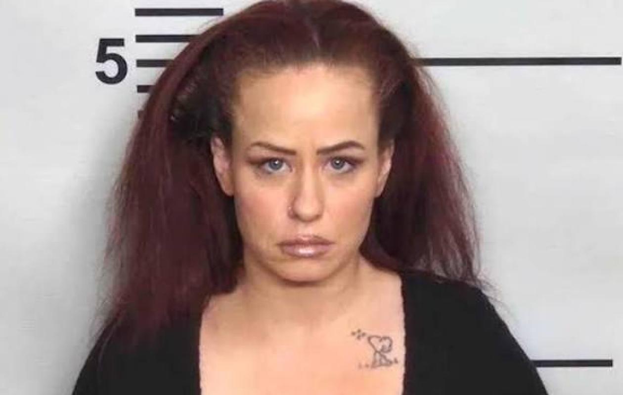 Droguée, cette femme s'endort avec son bébé dans son bain : il meurt noyé