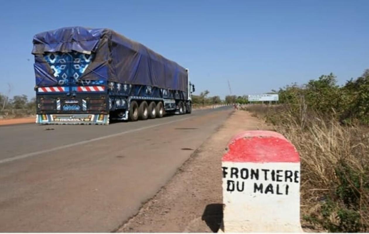 Paris recommande aux Français de quitter temporairement le Mali