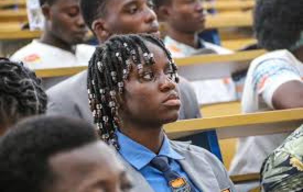 Avis important : Report de la date limite des bourses au 30 novem