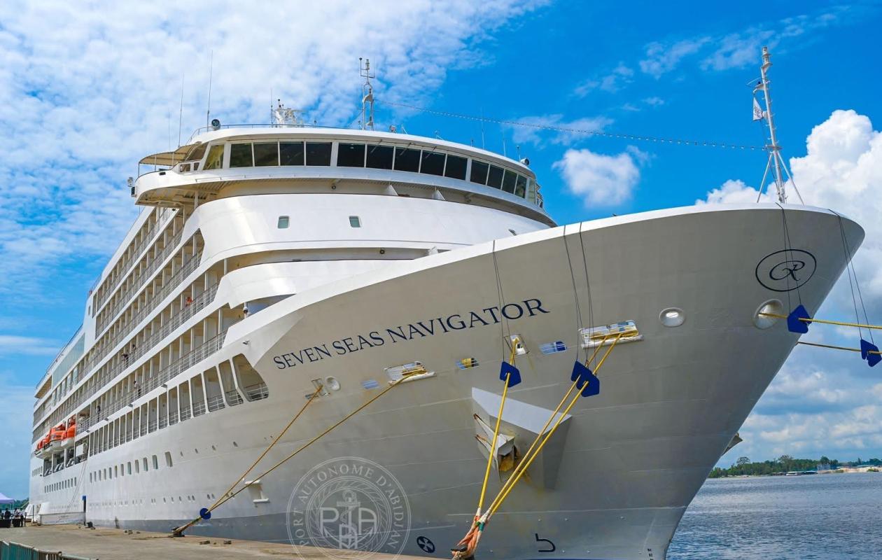 Le Port d’Abidjan brille sur la scène internationale avec l’escale du Seven Seas Navigator