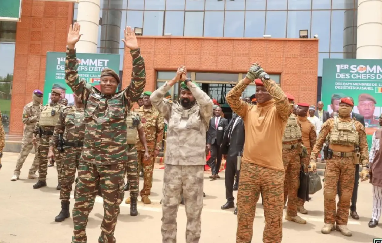 L'AES à l'ONU : Coopération Contre les GAT Sous Condition de Souveraineté