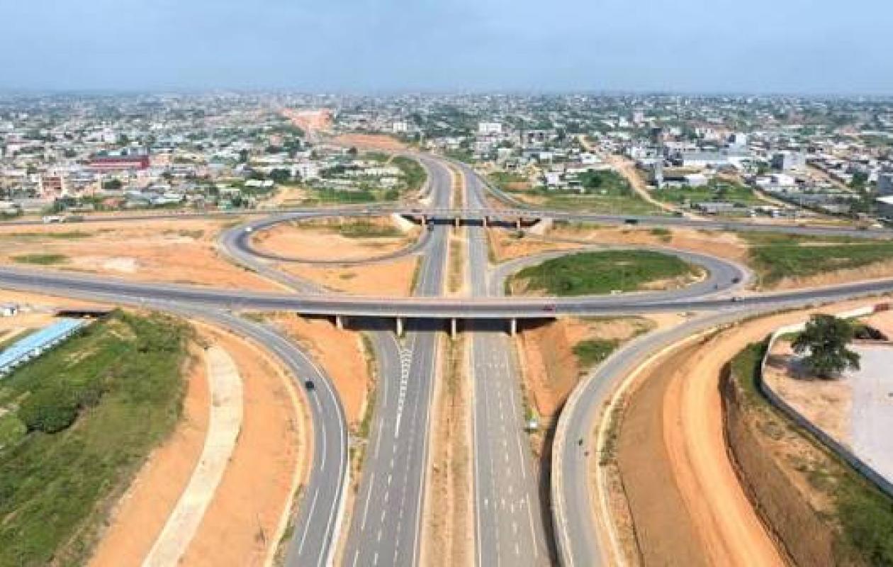 La Y4 bientôt prête : les 55 km seront achevés fin décembre, annonce le ministre Amédé Kouakou