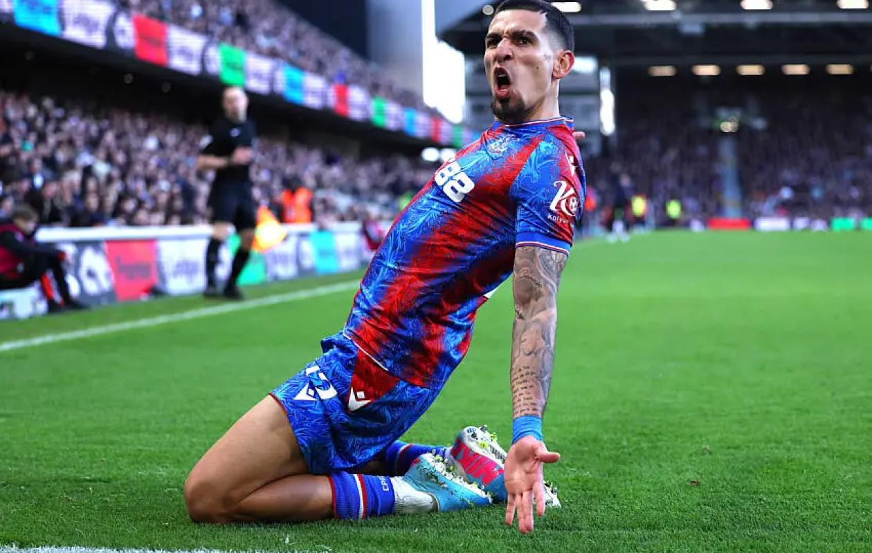 Barça : Flick et Deco ciblent un roc colombien pour le flanc droit