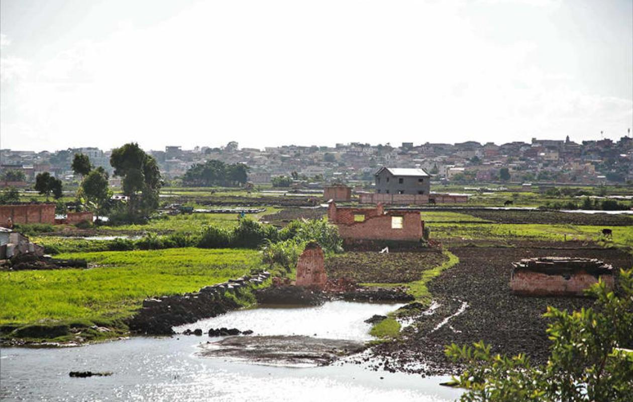 tragically Noyade de trois jeunes garçons à Bemasoandro : pris au piège dans une fosse inondée