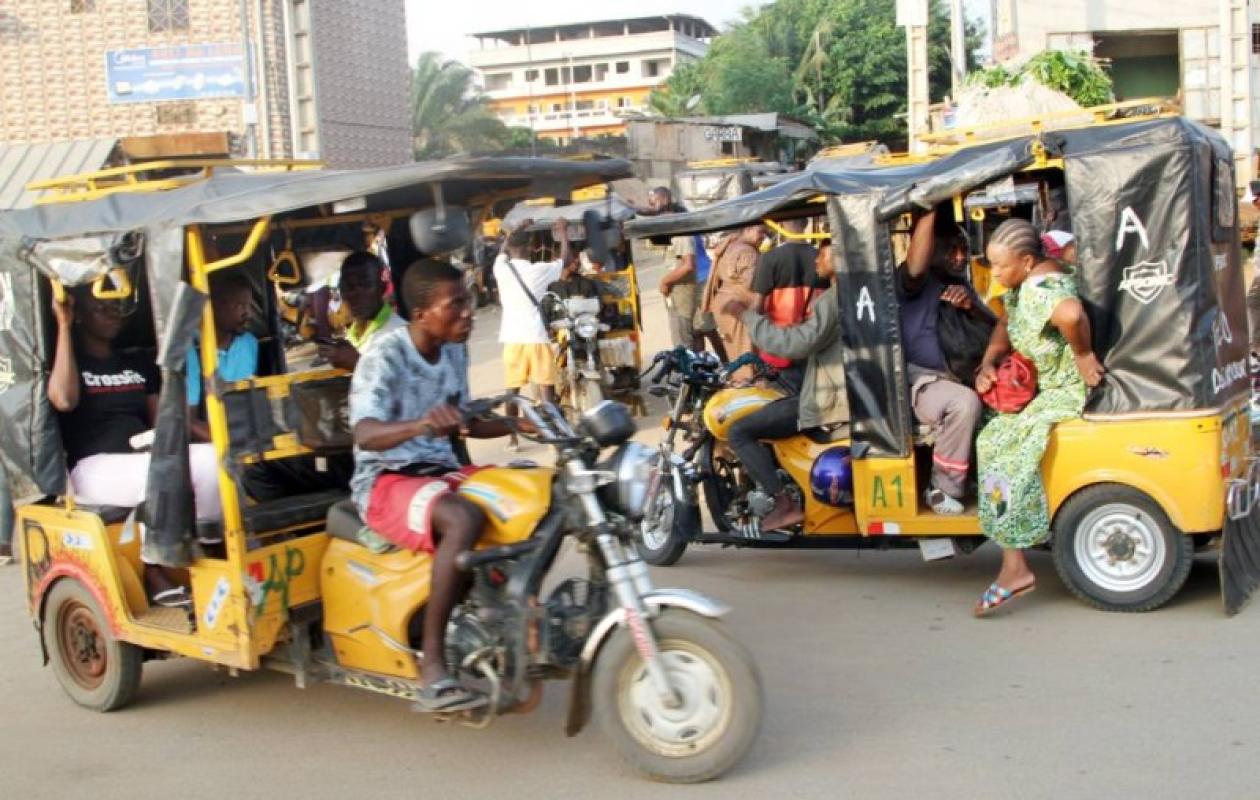 Circulation : Plusieurs axes d’Abidjan désormais interdits aux motos et tricycles