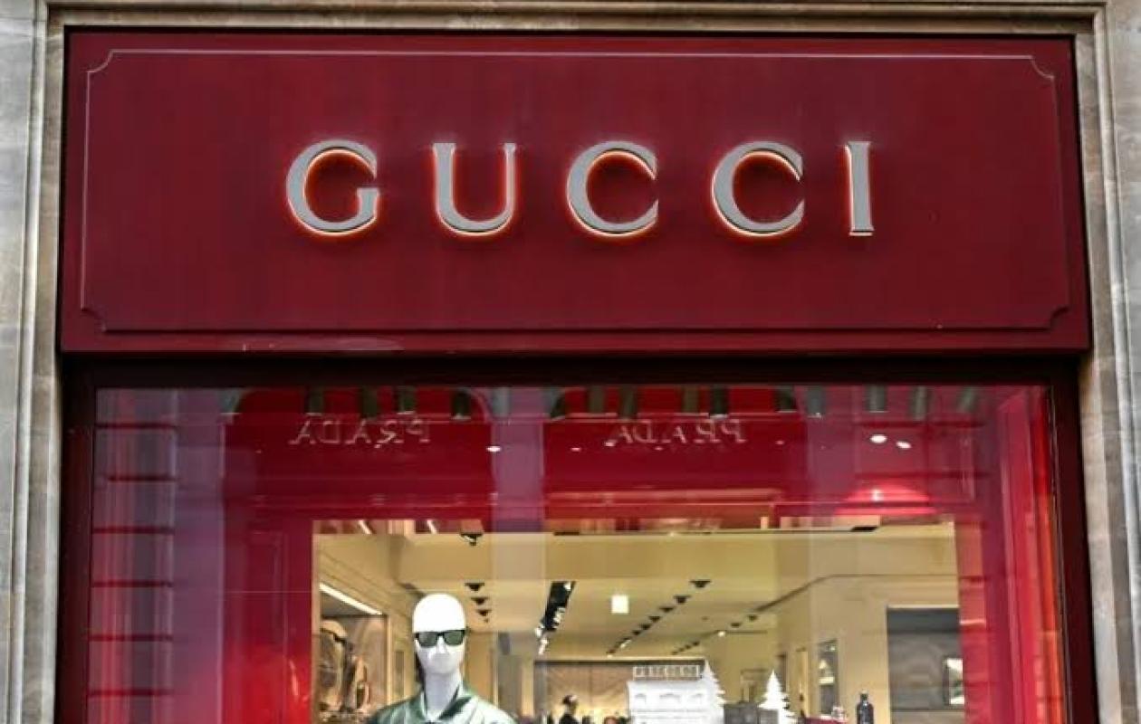 Italie: la justice soupçonne plusieurs marques de luxe d’exploiter des travailleurs migrants