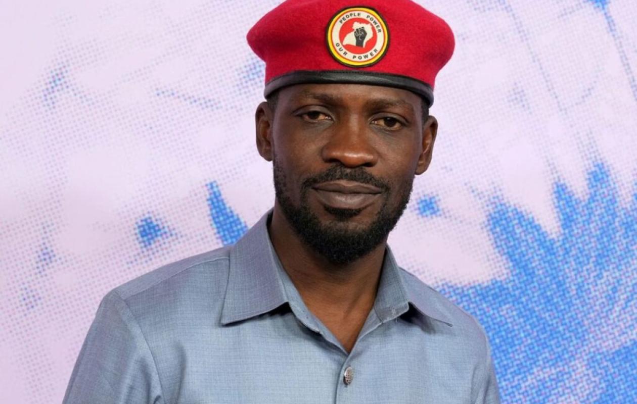 Ouganda : L'opposant Bobi Wine accuse les forces de sécurité d'une violente attaque lors d'un meeting