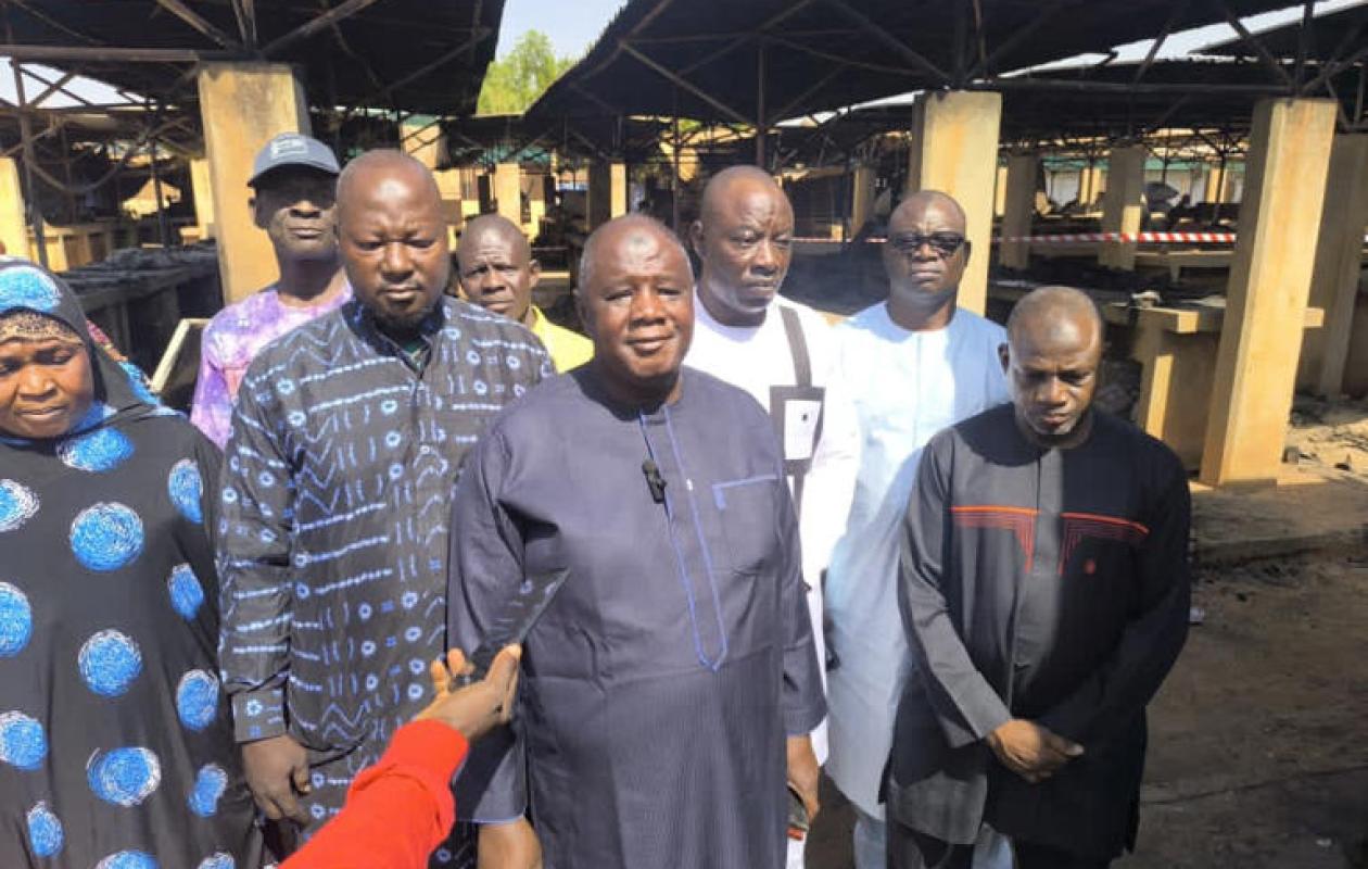 Solidarité : Le Patronat du Kadiogo au chevet des commerçants sinistrés du marché de Paspanga