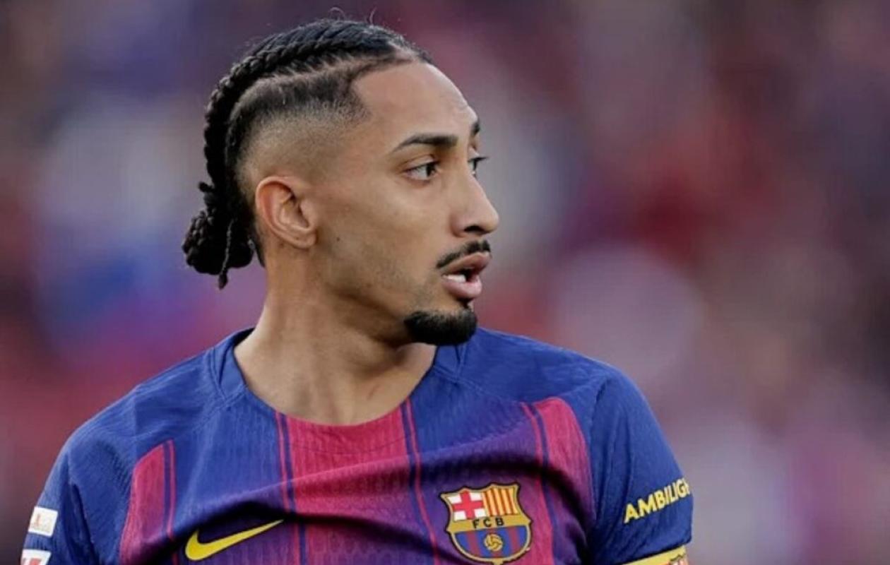 Raphinha, le "Père Noël" de Porto Alegre : un retour aux sources solidaire