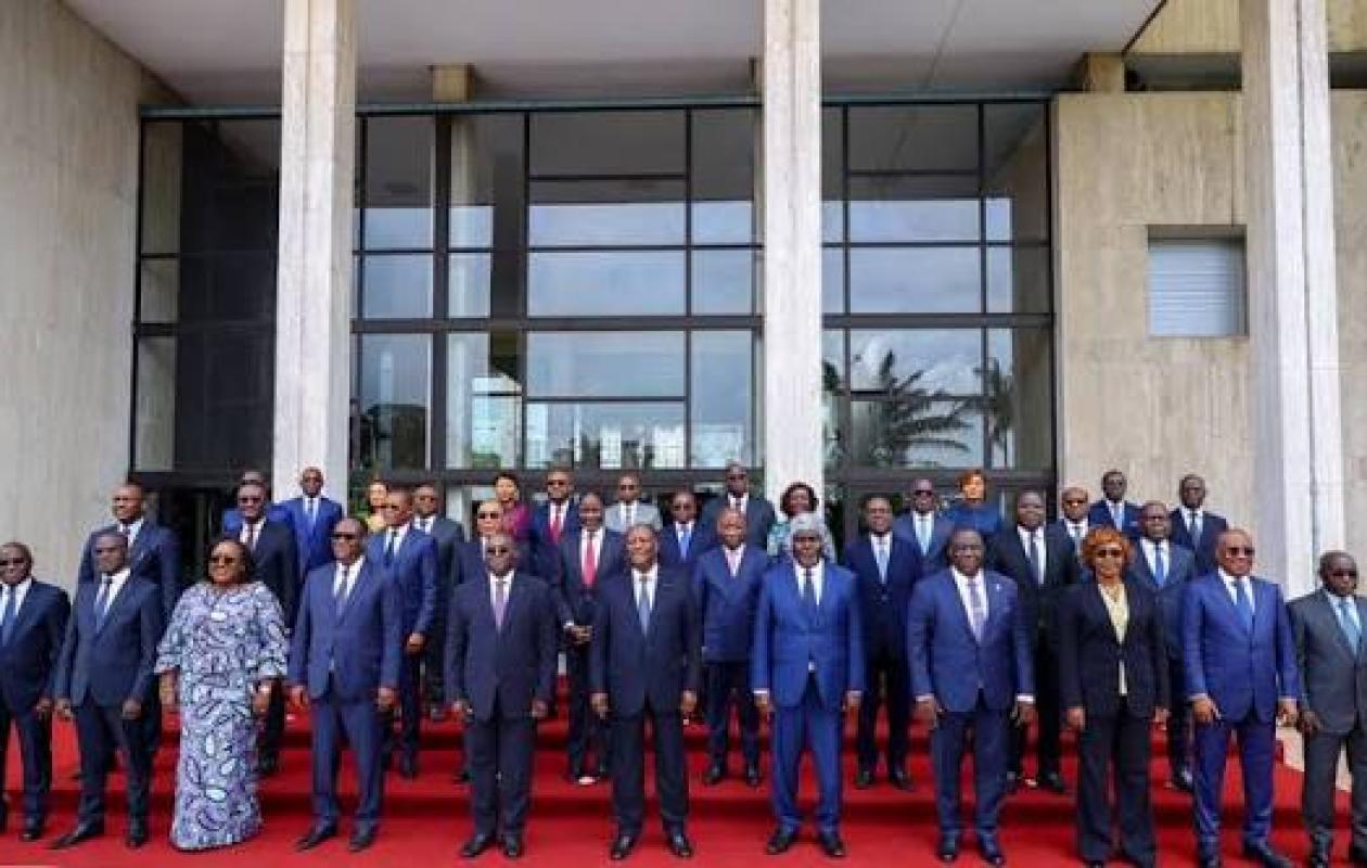 Côte d’Ivoire : Alassane Ouattara met fin aux fonctions du Premier ministre et des membres du gouvernement