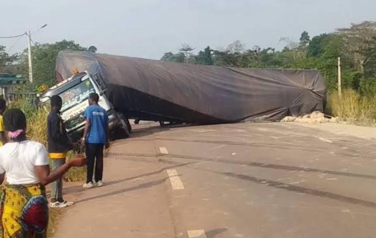 Côte d’Ivoire : Un élève tué par un camion en allant à l’école