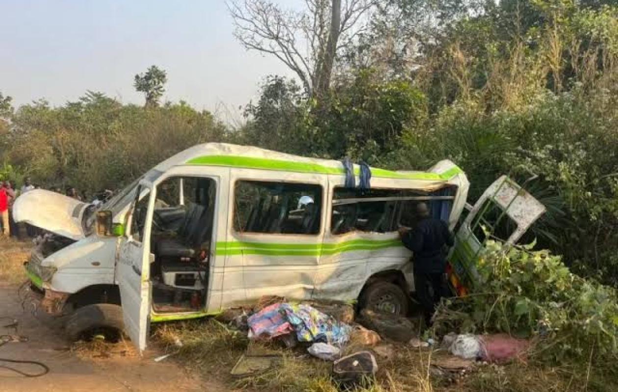 Sortie de route d’un minicar sur l’axe Bouaké–M’Bahiakro : un mort et plusieurs blessés