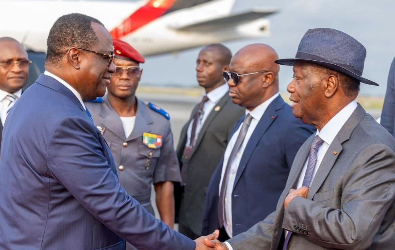 Le Président Alassane Ouattara de retour à Abidjan après un séjour en France