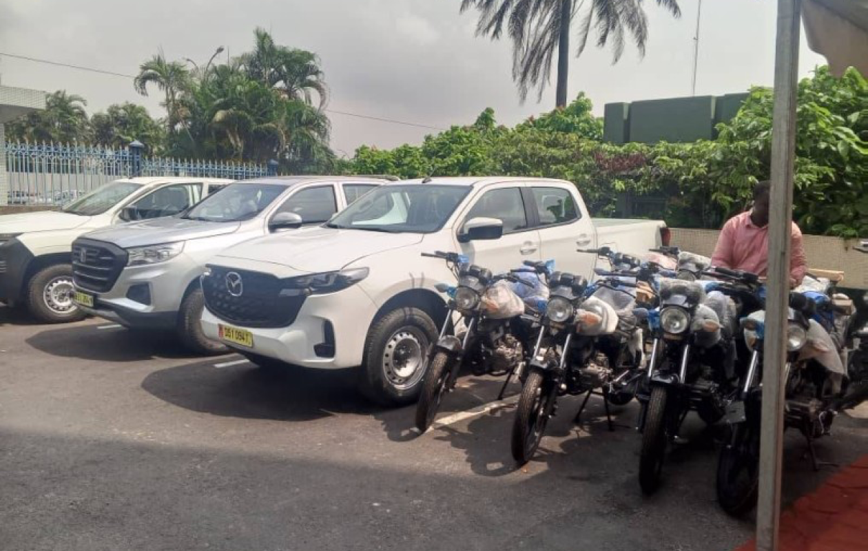 Sidi Tiémoko Touré dote les services du MIRAH de nouveaux moyens roulants