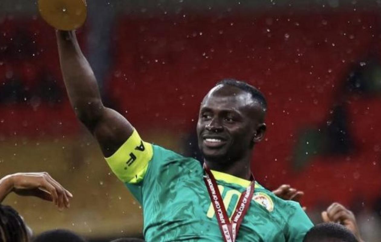 Le Sénégal sacré roi d’Afrique : les Lions de la Teranga domptent le Maroc à Rabat