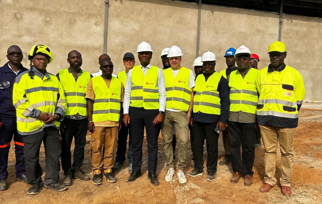 Souveraineté alimentaire : Sidi Tiémoko Touré inspecte l’abattoir industriel de volaille de Tiébissou