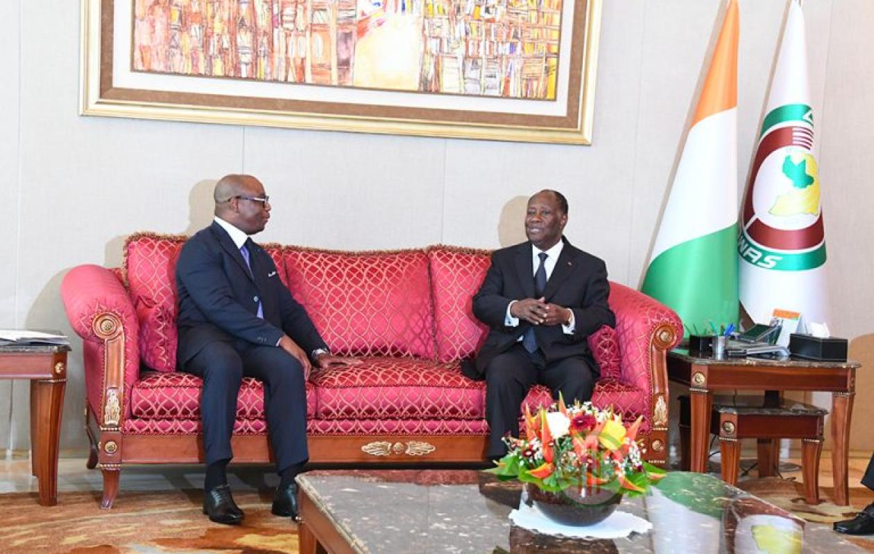 Audience à Abidjan : Serge Ekué reçoit les orientations d’Alassane Ouattara sur l’hydraulique et le développement régional