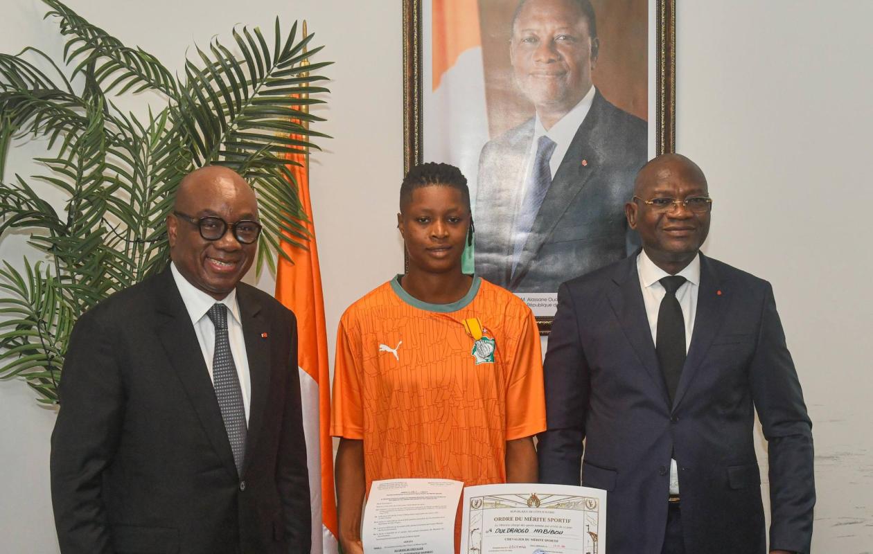 Football féminin : Habibou Ouédraogo élevée au rang de Chevalier de l’Ordre du Mérite Sportif ivoirien