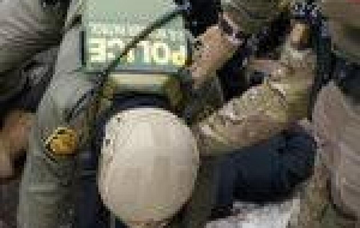 États-Unis: un agent d’ICE a tenté d’entrer dans le consulat de l’Équateur à Minneapolis, Quito proteste