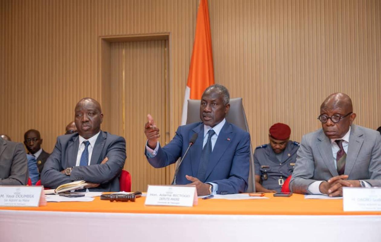 Yopougon : Adama Bictogo lance l’offensive contre l’insalubrité et le désordre urbain