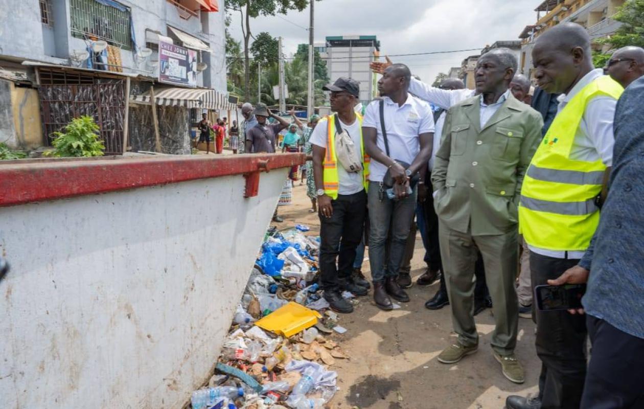 Yopougon : Adama Bictogo lance une vaste opération de libération des voies et d’assainissement