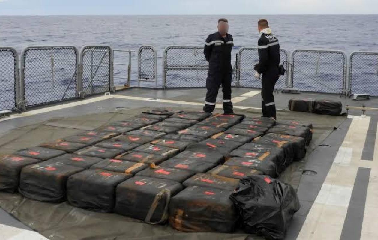 11,5 tonnes de cocaïne interceptées en Polynésie : le Tavini Huiraatira critique la méthode de destruction