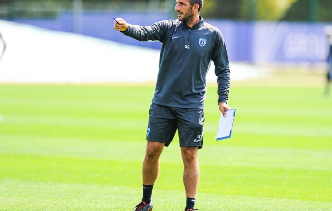 Paris FC : Stéphane Gilli débarqué, Antoine Kombouaré appelé à la rescousse