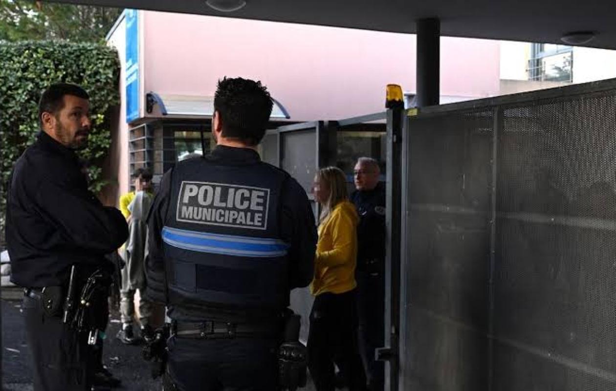 Poignardé devant sa petite-amie, Pablo désarme son agresseur et le tue : 12 ans de prison