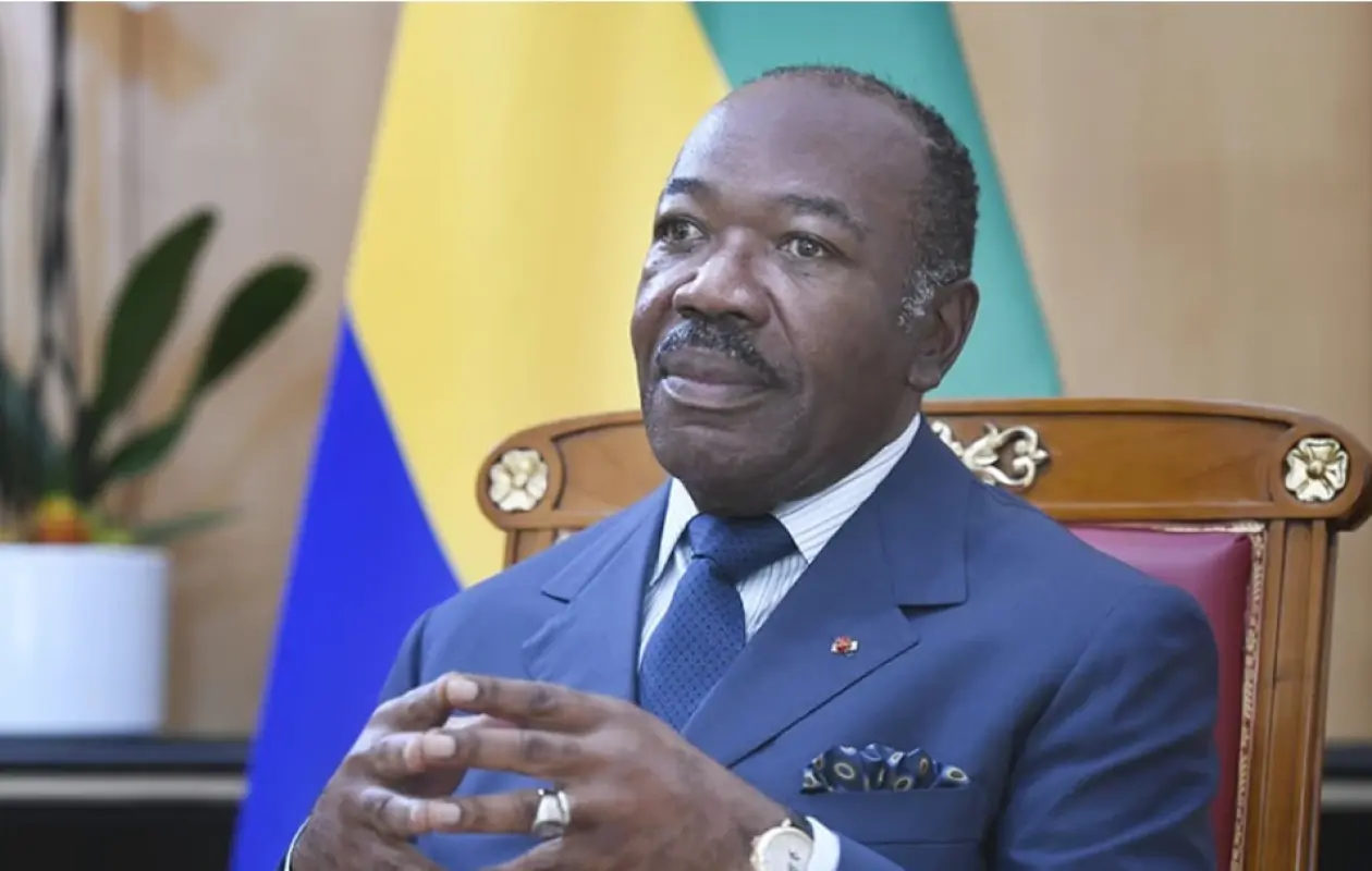 Ali Bongo bloqué à Paris : l'ex-président gabonais face à un imbroglio administratif