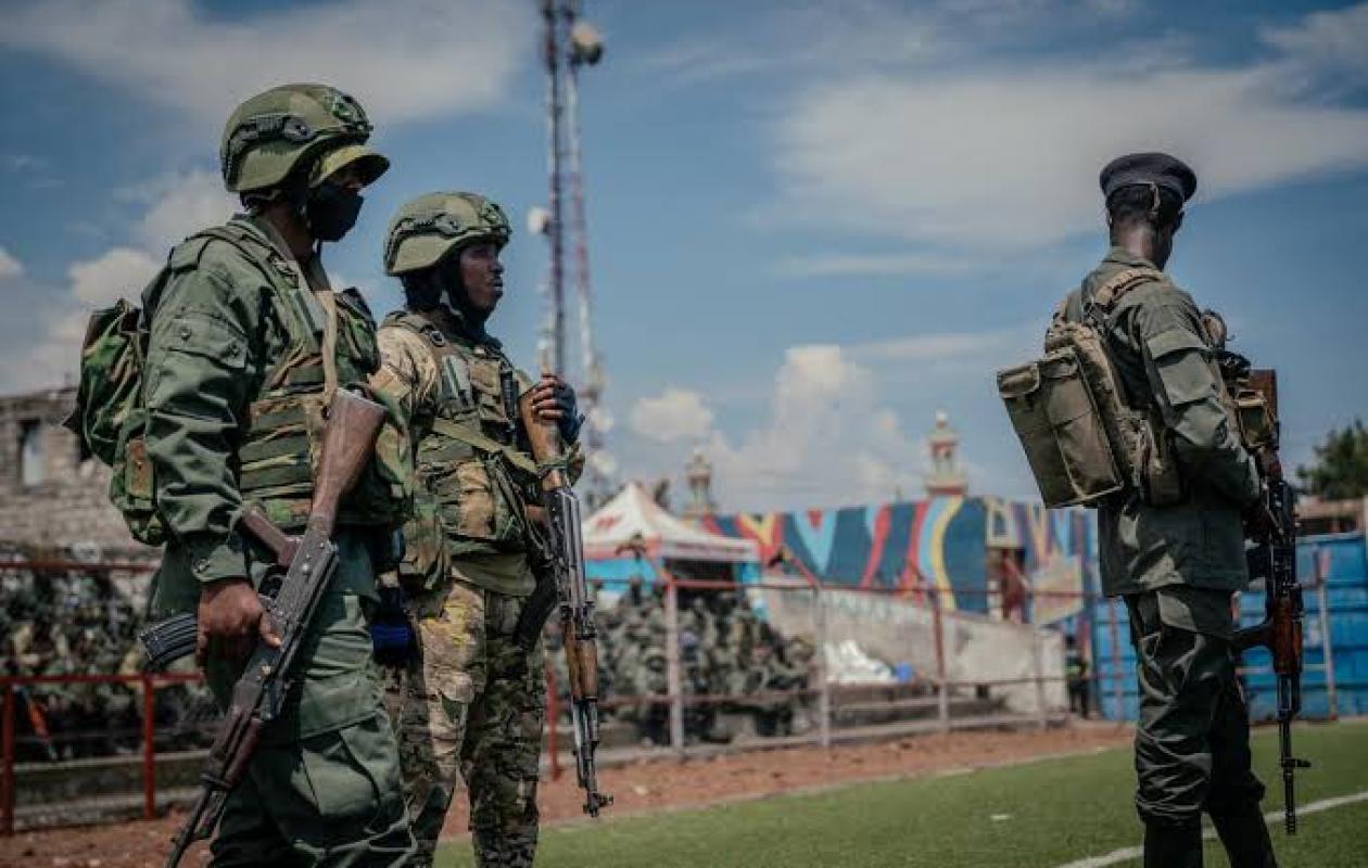 En RDC, plusieurs attaques des forces de Kinshasa contre le groupe armé M23, à proximité d’un site minier stratégique