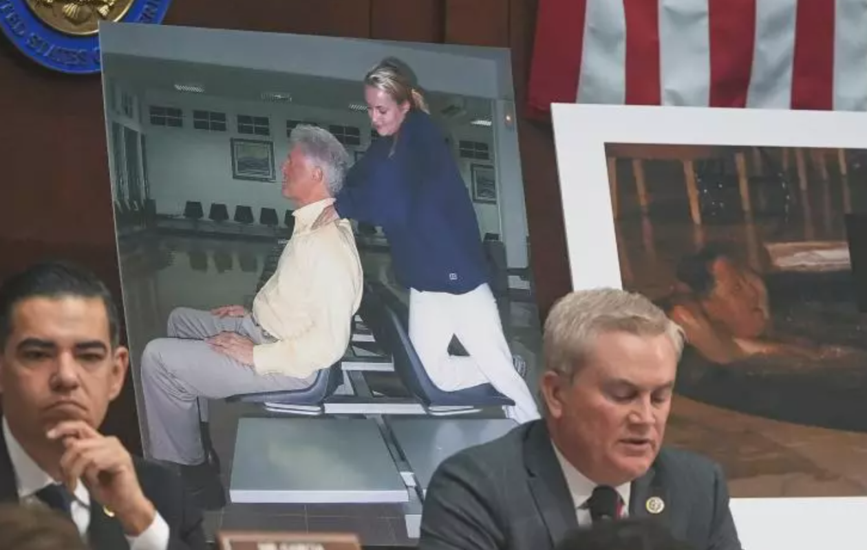 Affaire Epstein: massages, liens avec Donald Trump... Ce qu'ont dit Bill et Hillary Clinton devant la commission parlementaire