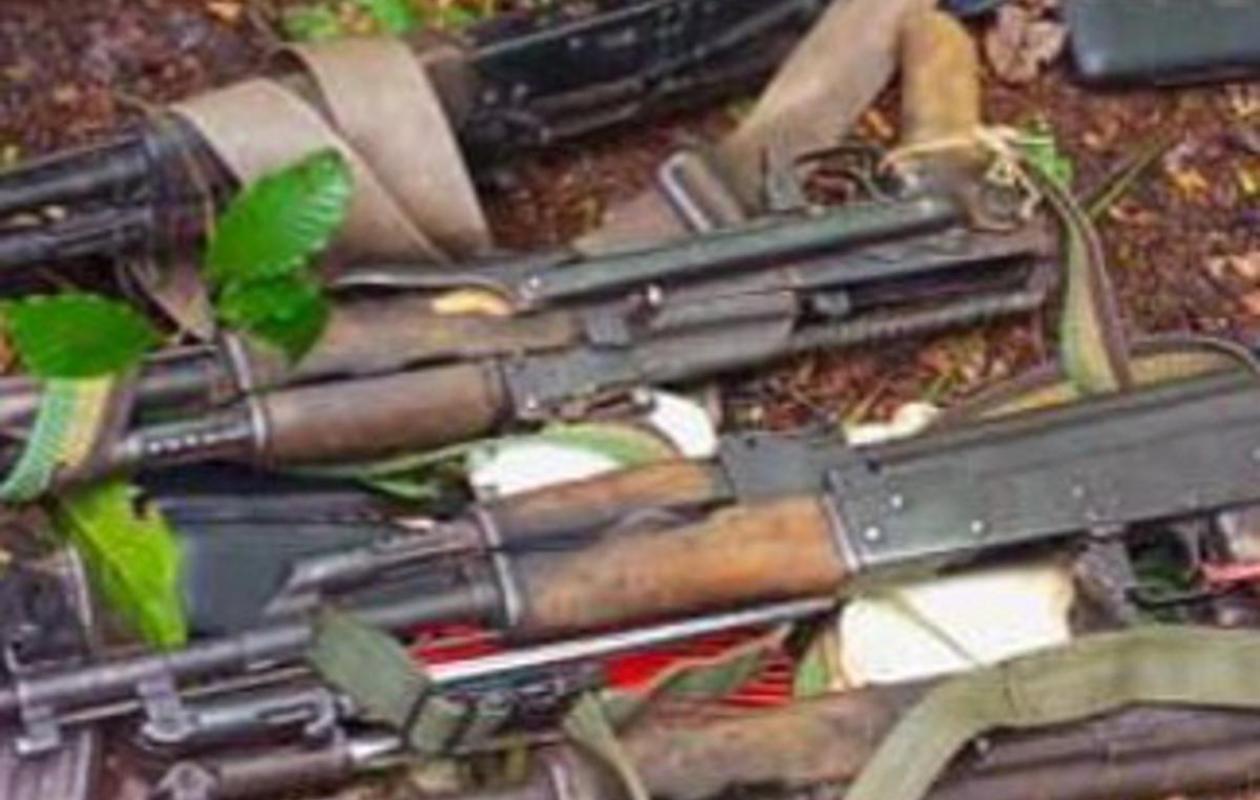 Des centaines de caisses de munitions et diverses armes découvertes à Djugu (FARDC)