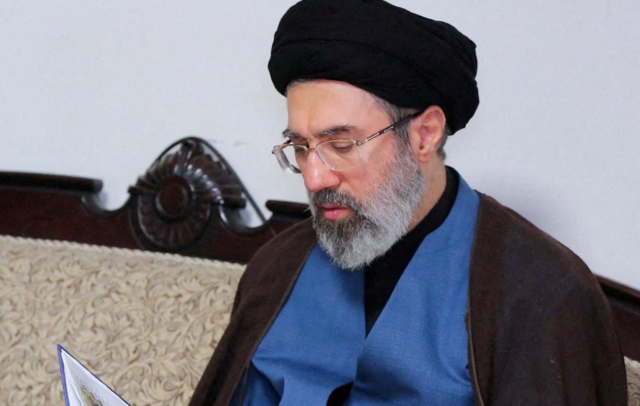 Mojtaba Khamenei, le fils d'Ali Khamenei, nommé guide suprême d'Iran