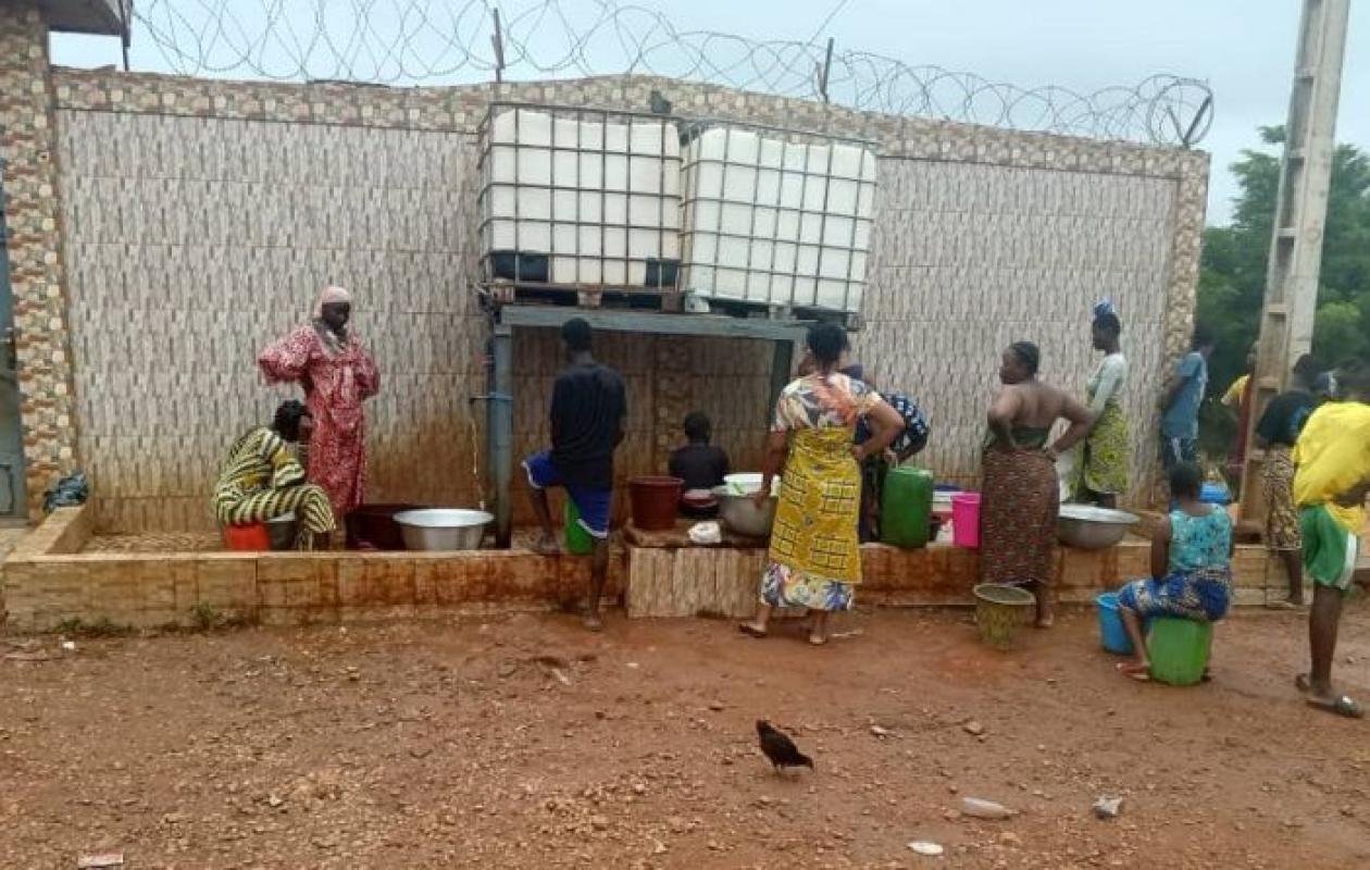 Agnibilékrou : pénurie d’eau et factures contestées, la colère des habitants monte