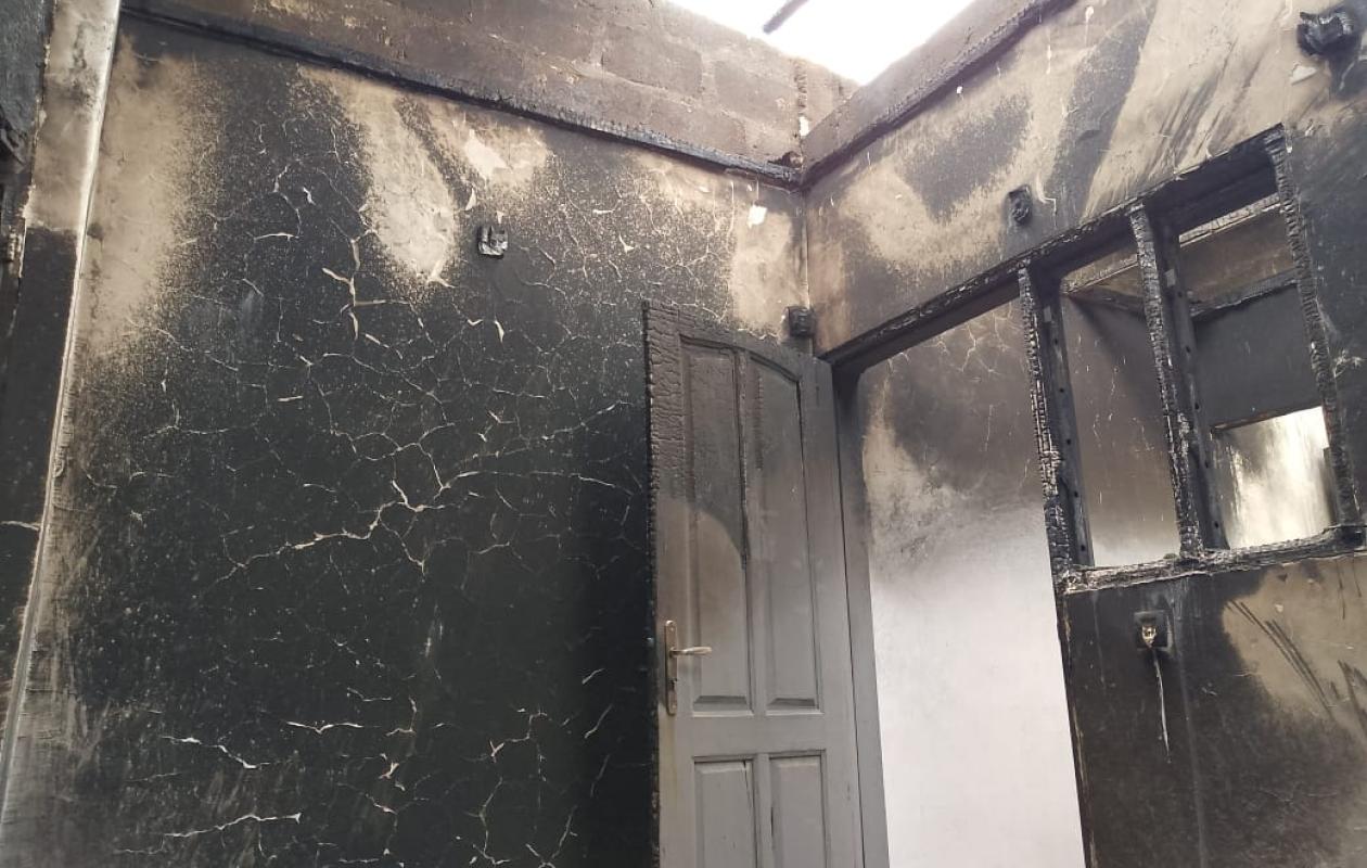 Incendie à Bouna : quatre maisons réduites en cendres, des familles sinistrées en détresse