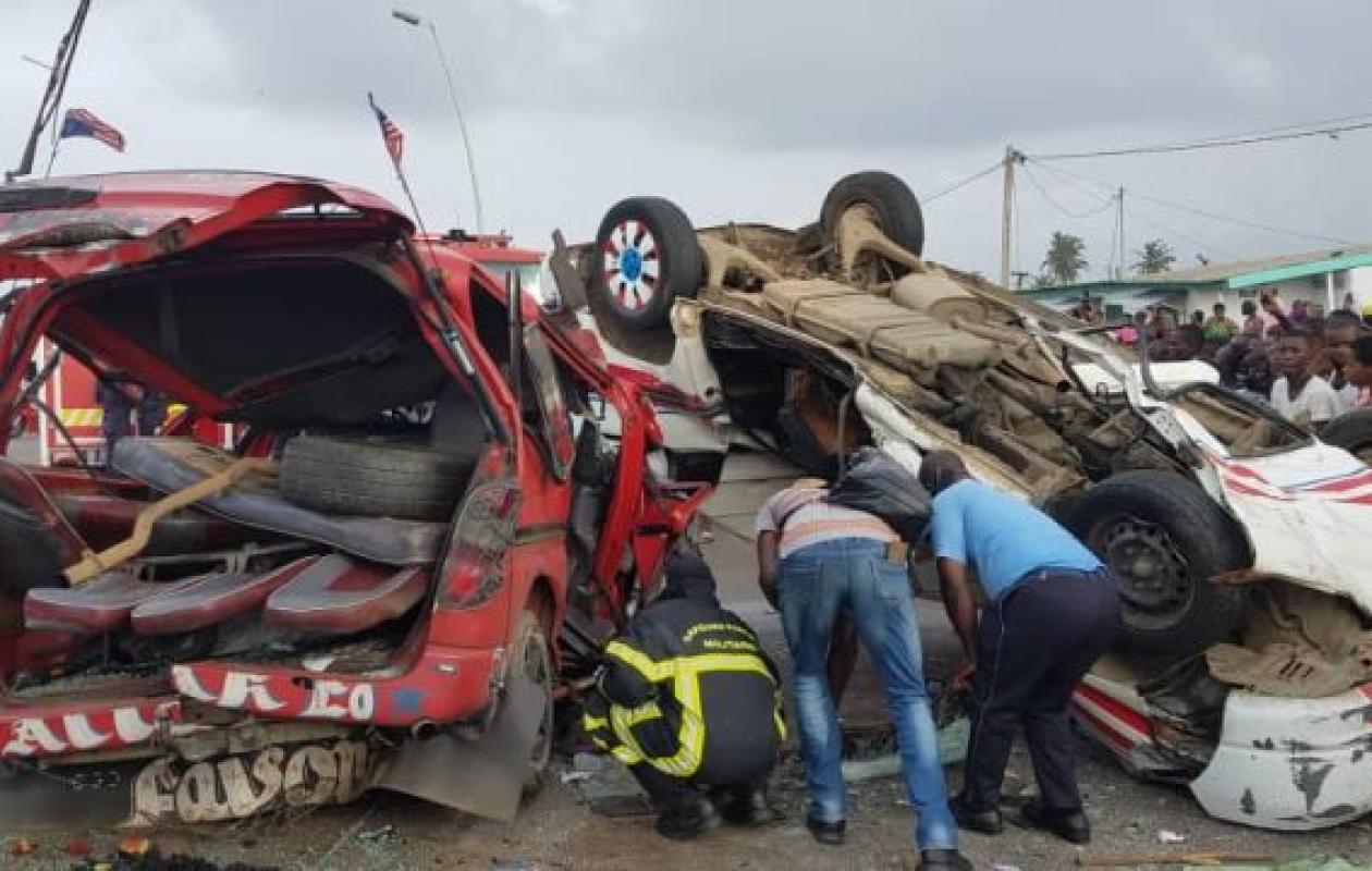 Drame à Port-Bouët : Un mort et plusieurs blessés dans une collision frontale