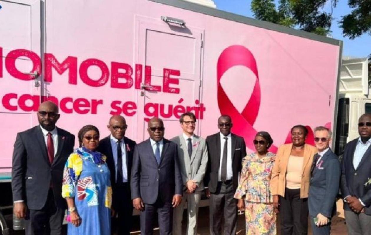 Côte d’Ivoire : un camion de mammographie mobile pour rapprocher le dépistage du cancer du sein