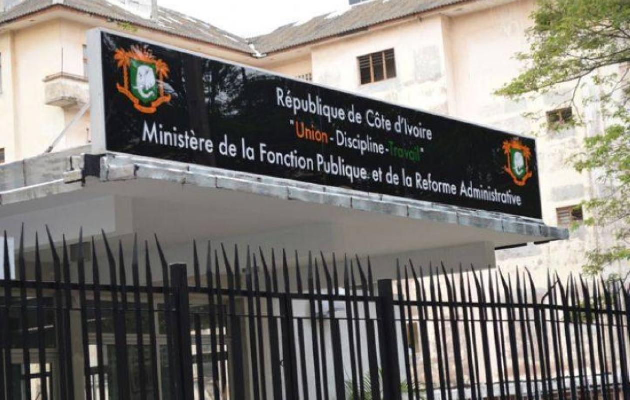 Fonction publique : 5 postes ouverts pour le recrutement d’administrateurs de la communication